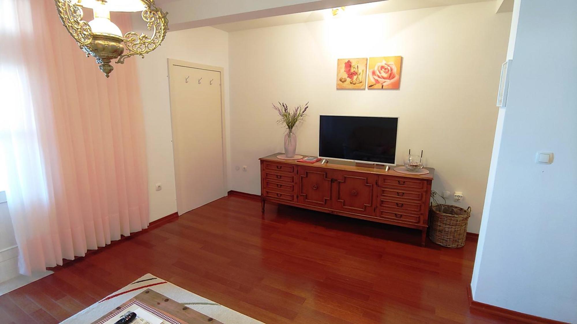 Apartment Fani Kanun