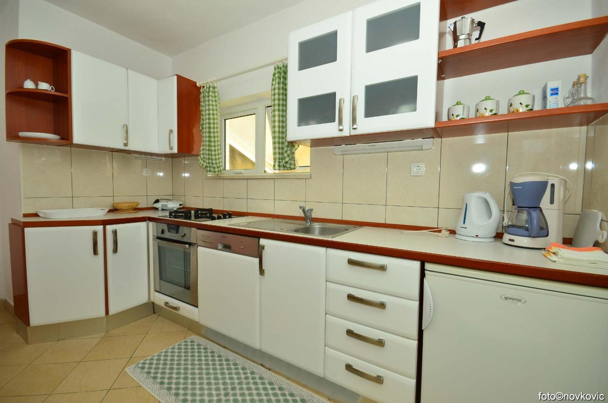 Fani Kanun Apartment Bol